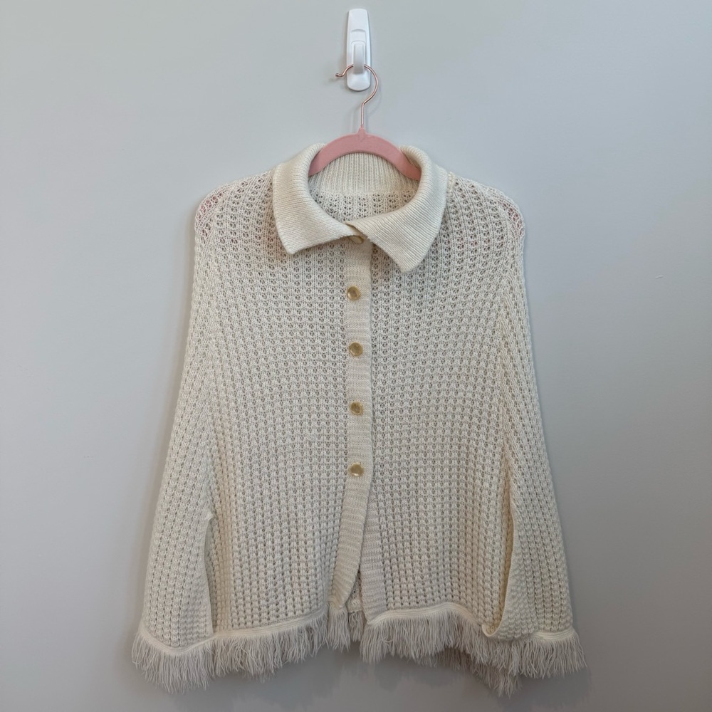 Vintage Cream Knit Shawl Cape Fringe Poncho Button Front One Size